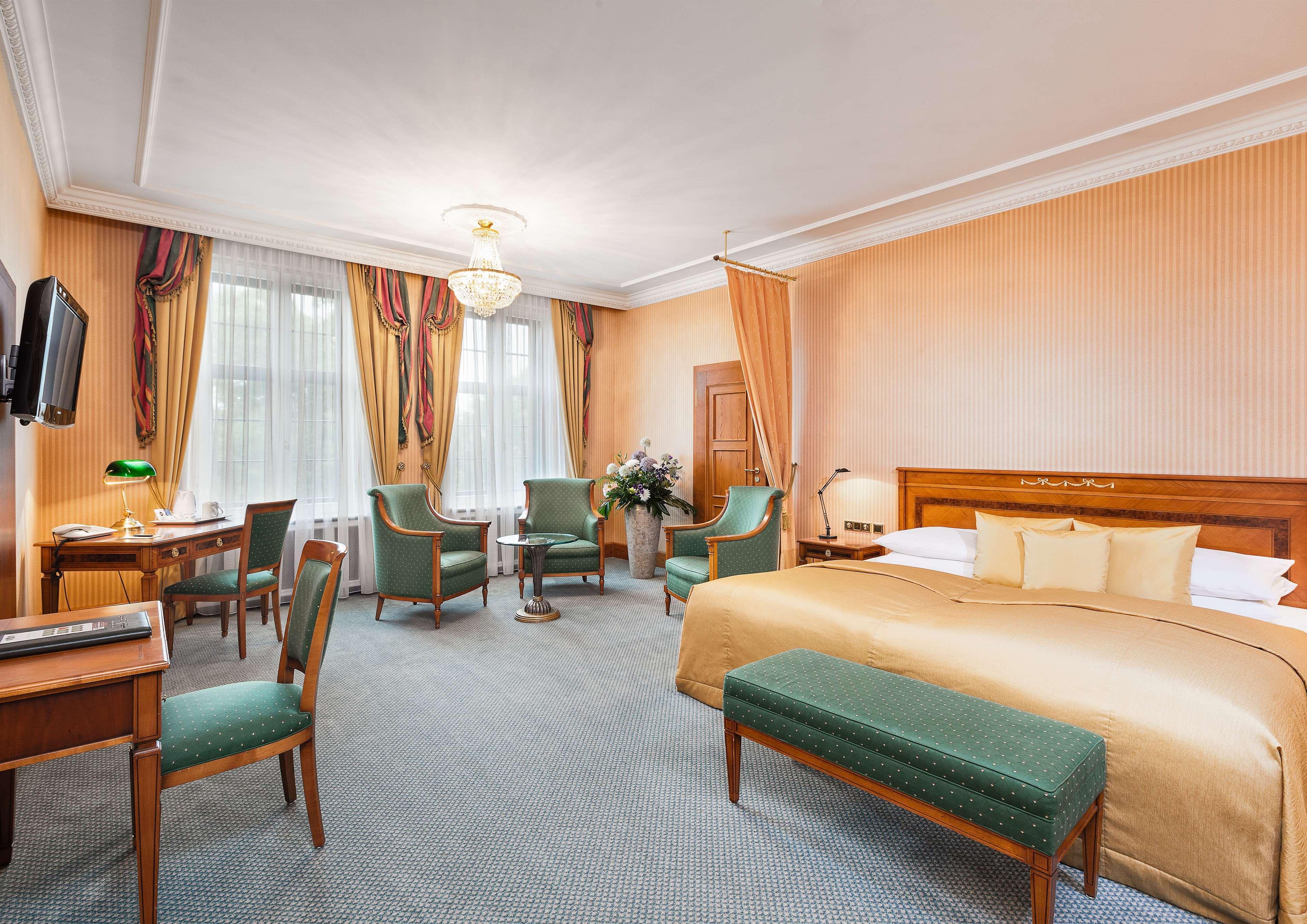 וויימר Best Western Premier Grand Hotel Russischer Hof מראה חיצוני תמונה